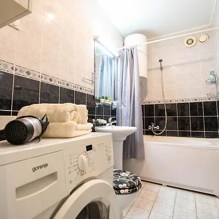 Tropicana - Spacious On Great Location *